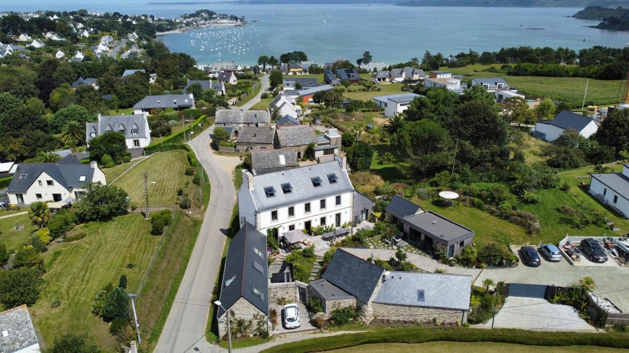 L'Ardoisiere, Maison D'Hotes Et D'Amis Locquirec Bagian luar foto